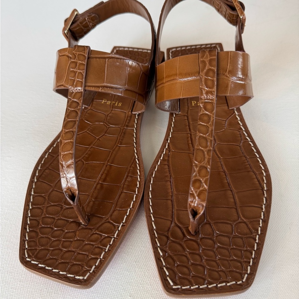 Christian Louboutin Tan Crocodile Pattern Sandals. Cubongo flat calf Ali